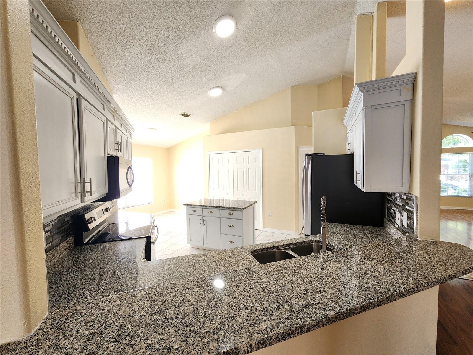 SOUTHCHASE PH 01A PRCL 05 PH 02 - Residential Lease