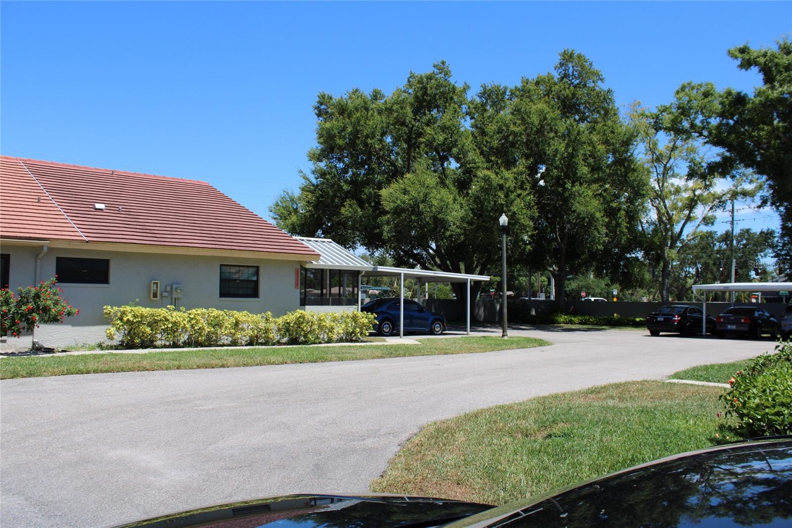 VILLAS OF LAKE ARBOR - Residential