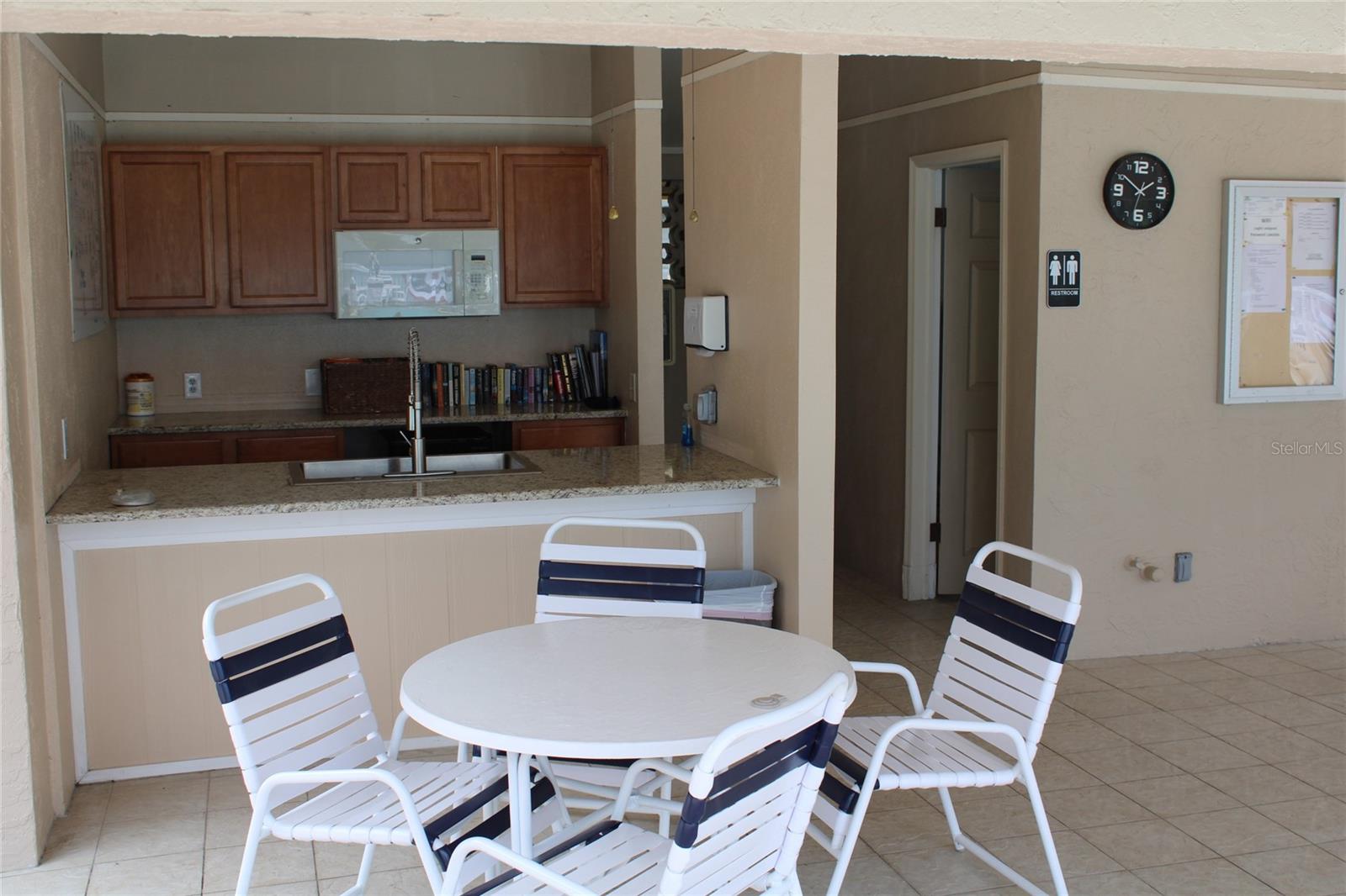 VILLAS OF LAKE ARBOR - Residential