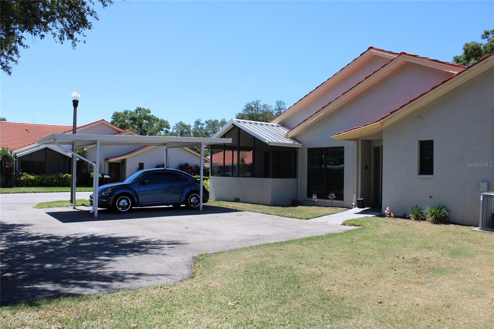 VILLAS OF LAKE ARBOR - Residential