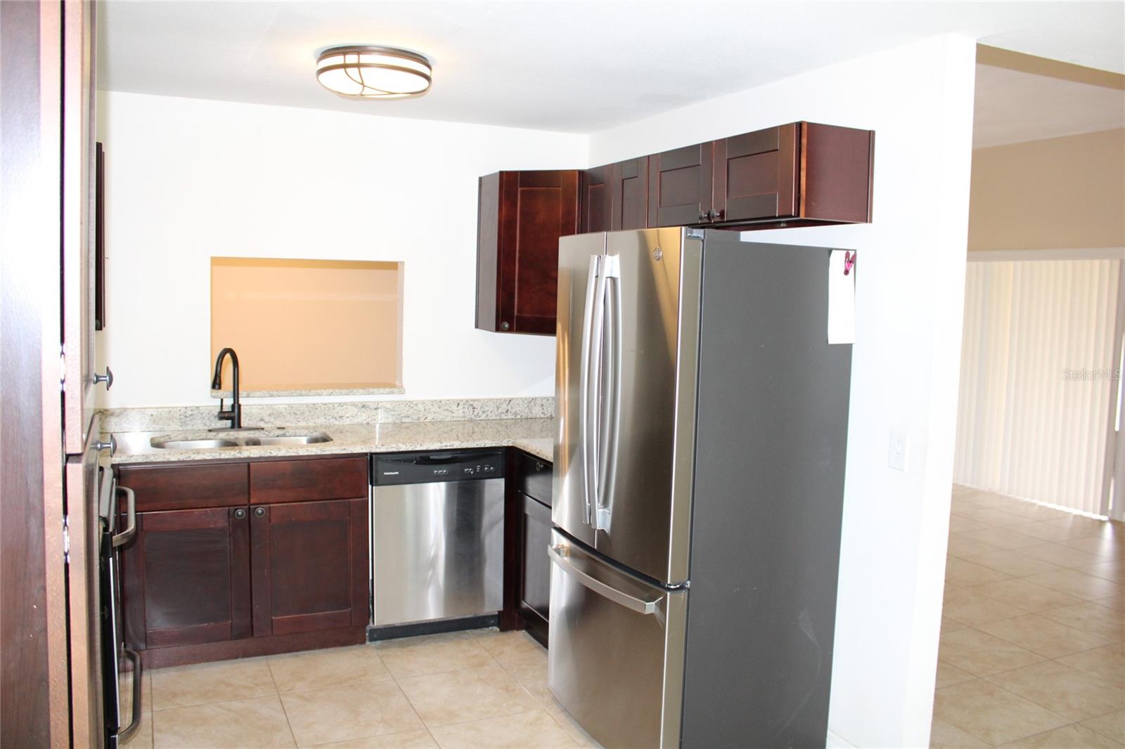 VILLAS OF LAKE ARBOR - Residential