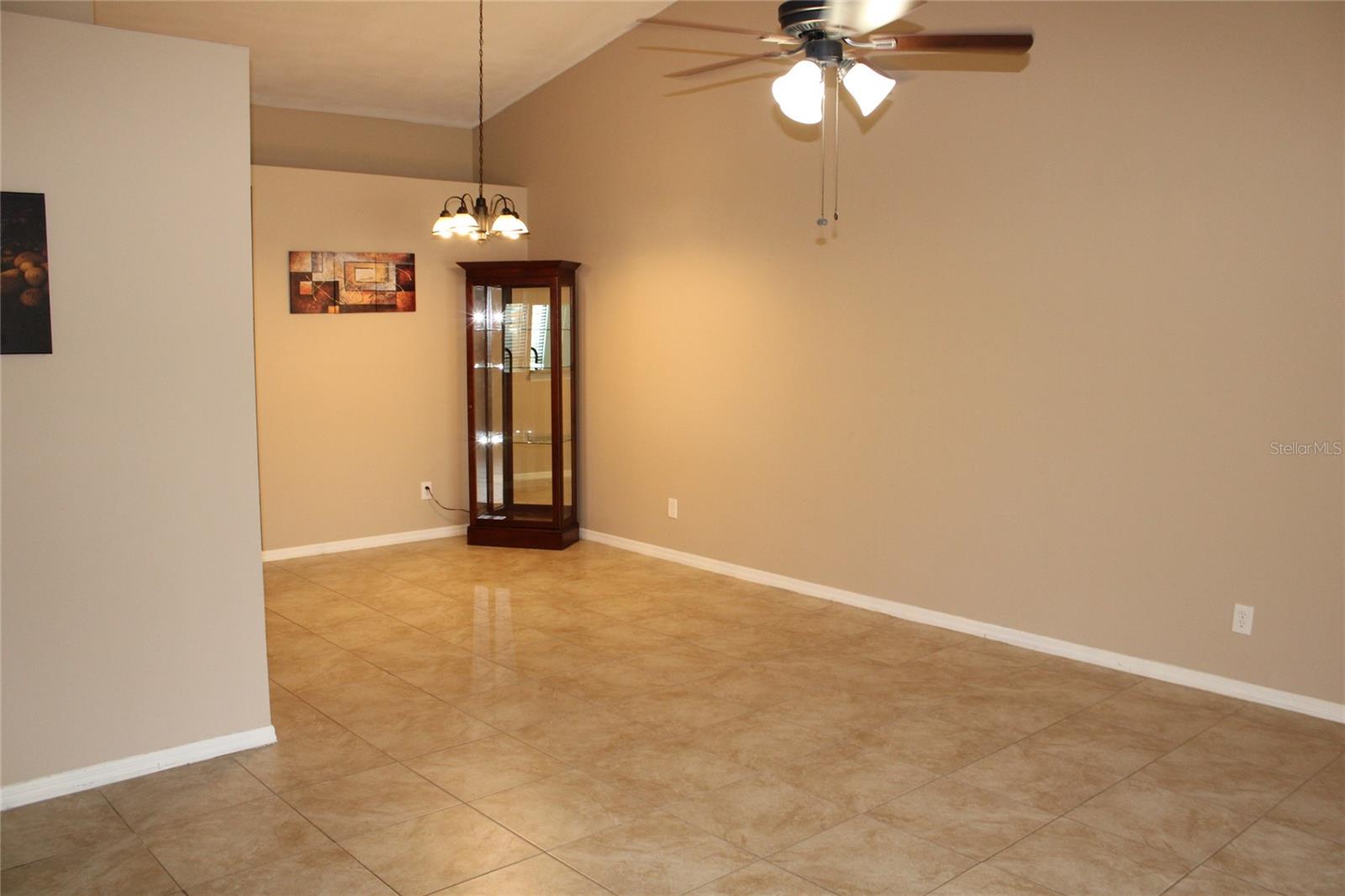 VILLAS OF LAKE ARBOR - Residential