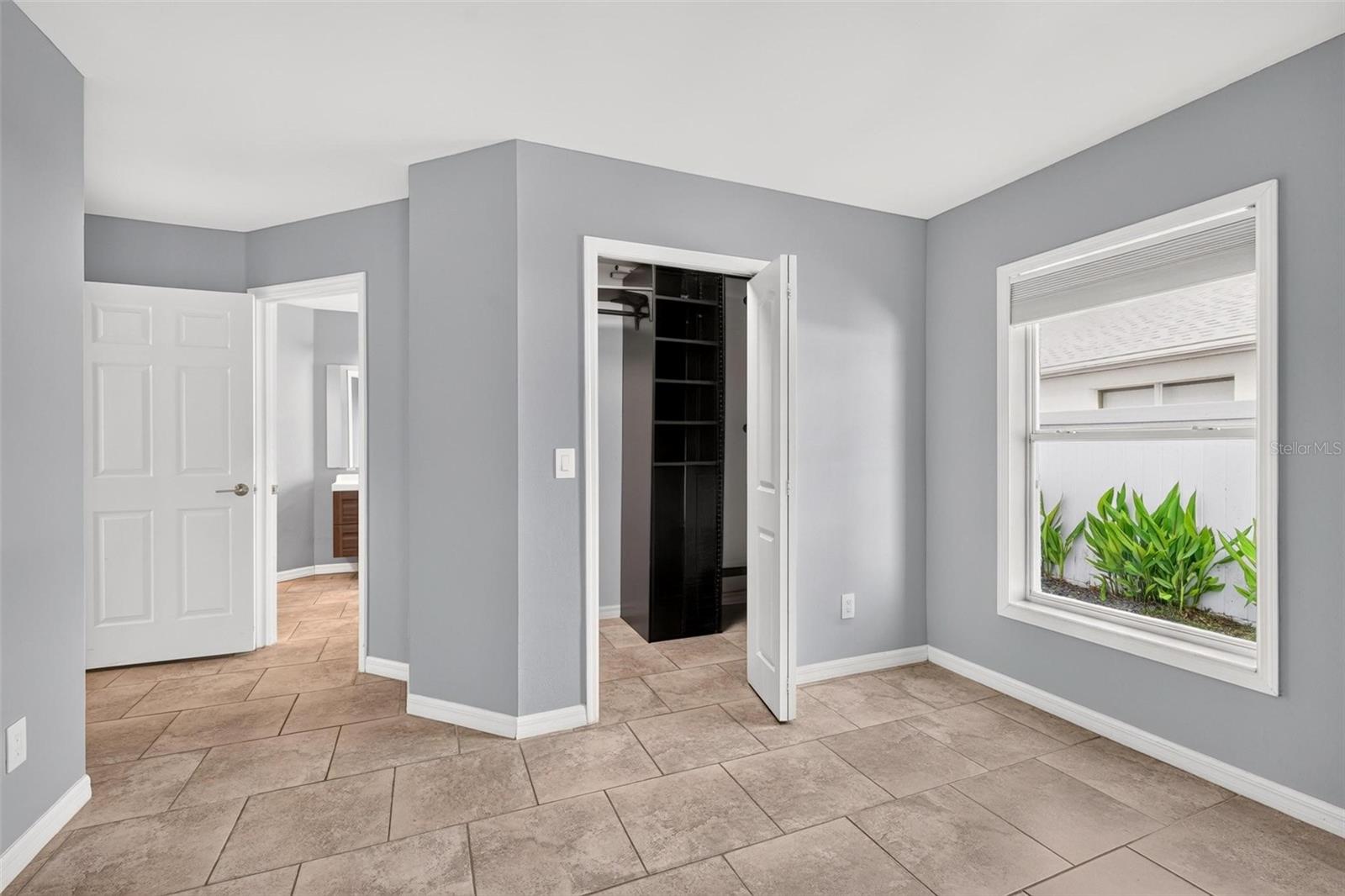WATERFORD LAKES TR N33 - Residential