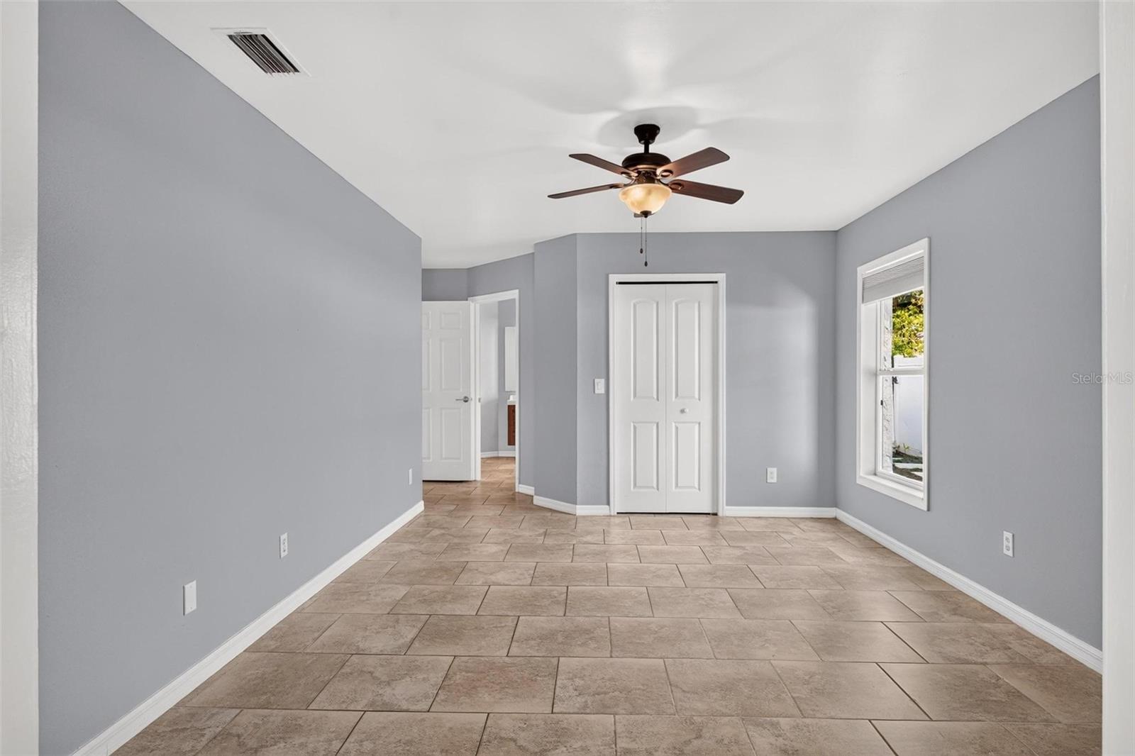WATERFORD LAKES TR N33 - Residential