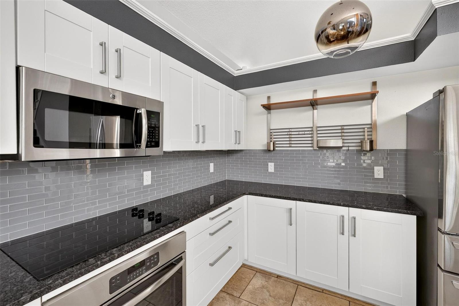 WATERFORD LAKES TR N33 - Residential