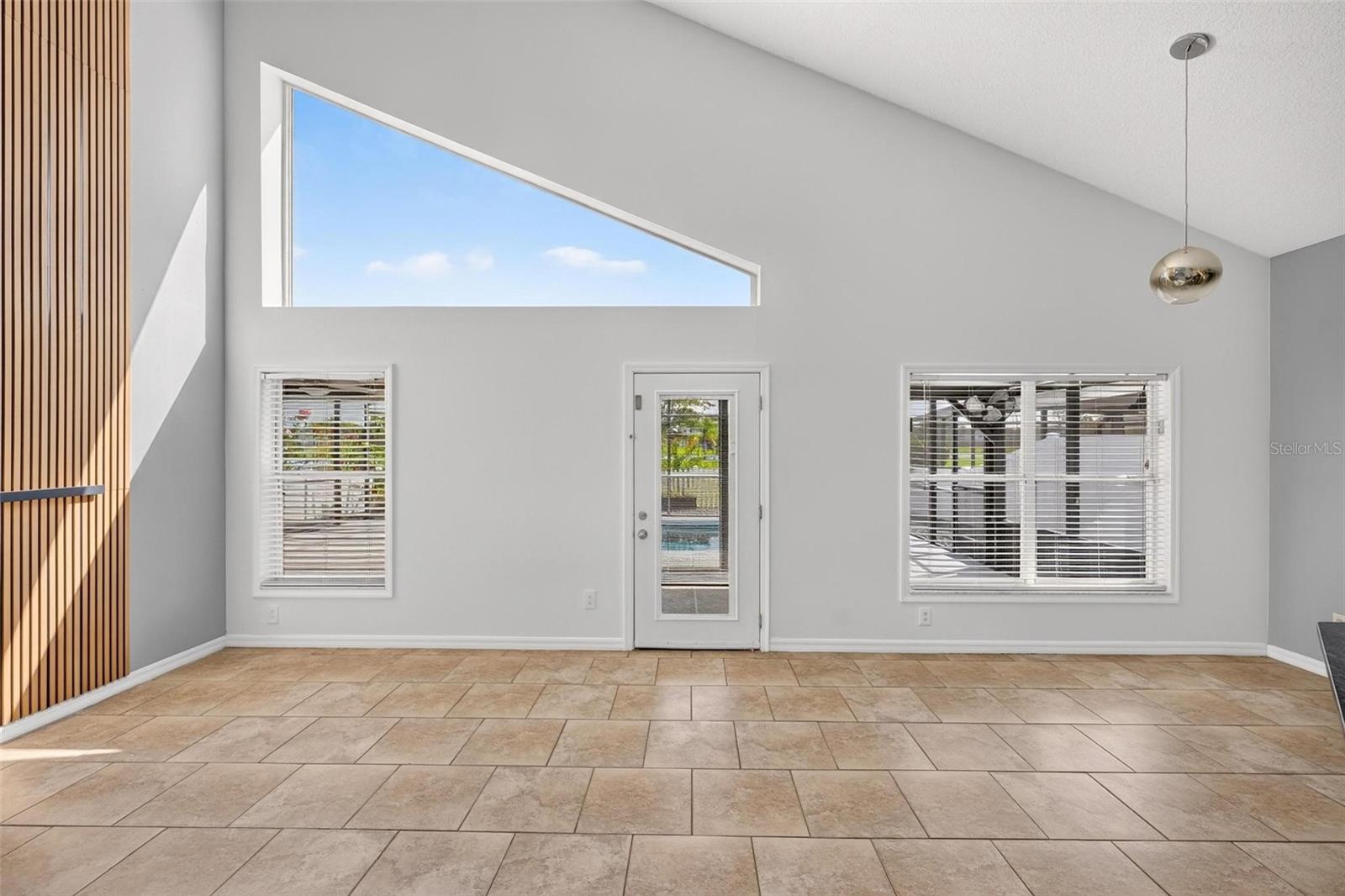 WATERFORD LAKES TR N33 - Residential