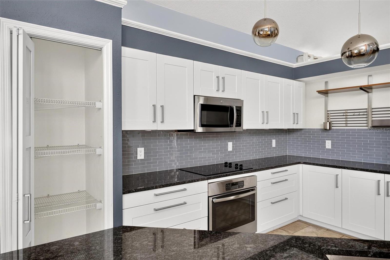 WATERFORD LAKES TR N33 - Residential