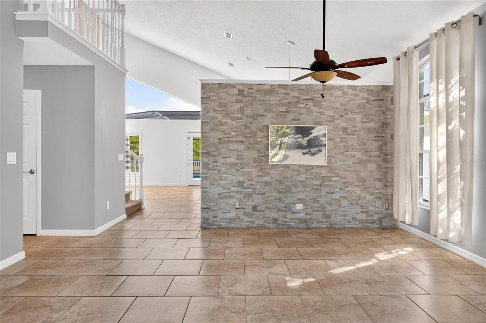 WATERFORD LAKES TR N33 - Residential