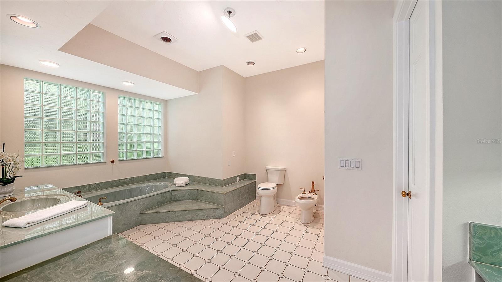 OAKS 2 PH 2 - Residential