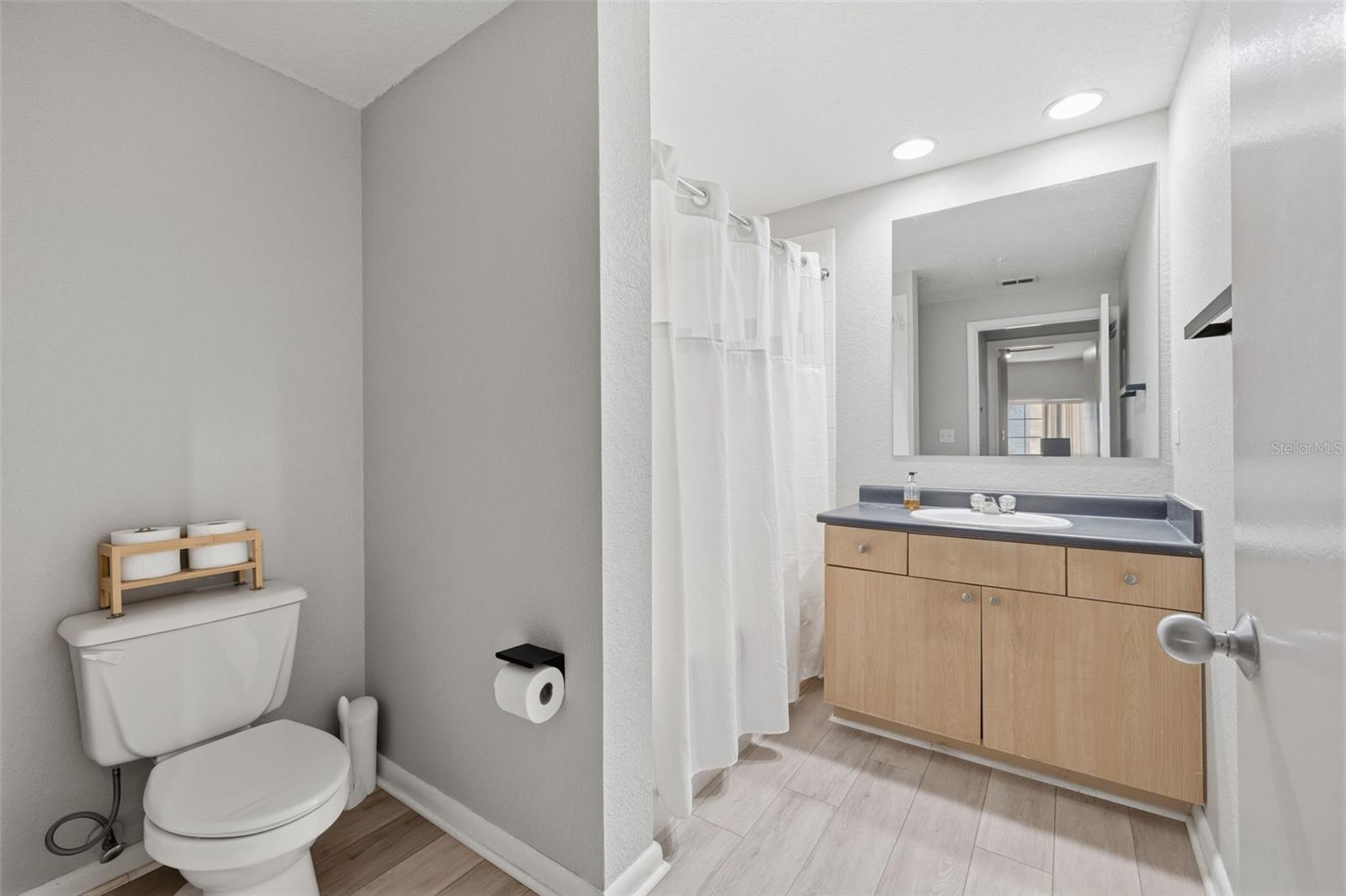 THE MADISON AT SOHO CONDOMINIU - Residential Lease