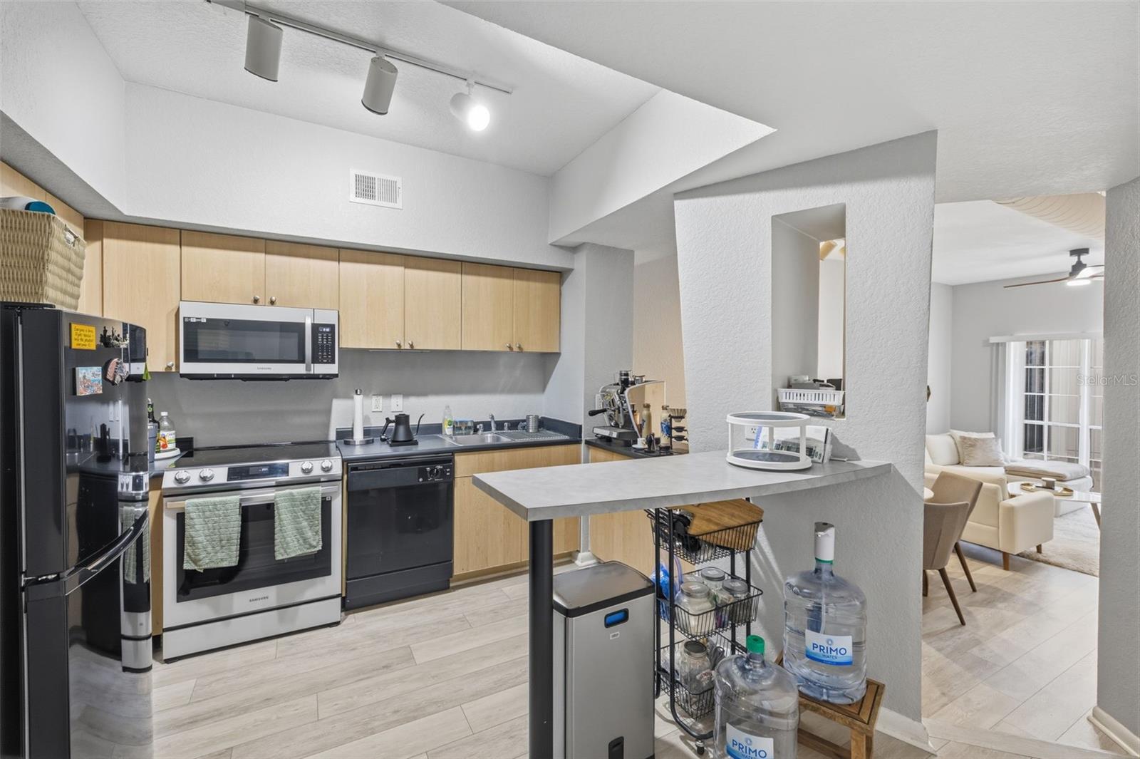 THE MADISON AT SOHO CONDOMINIU - Residential Lease