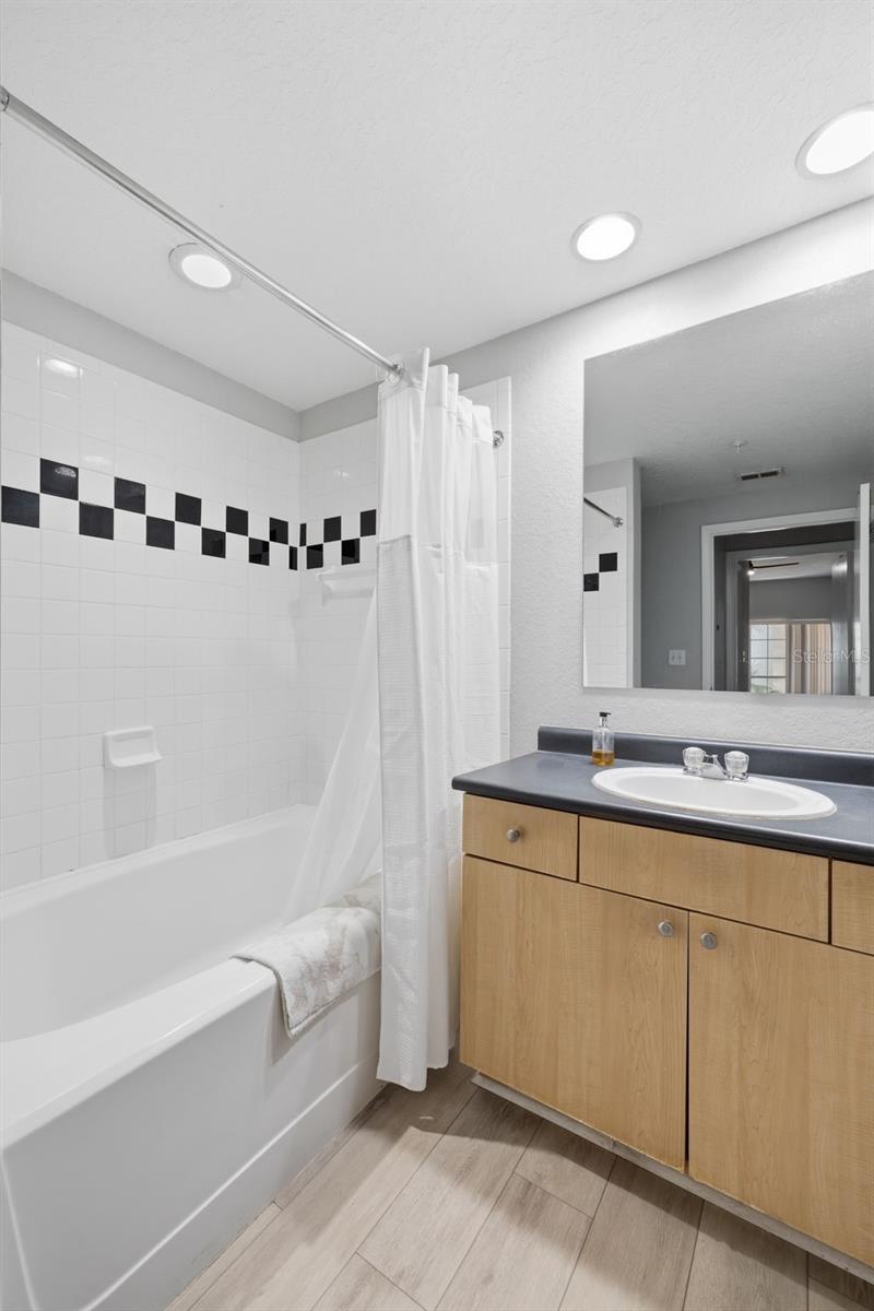 THE MADISON AT SOHO CONDOMINIU - Residential Lease