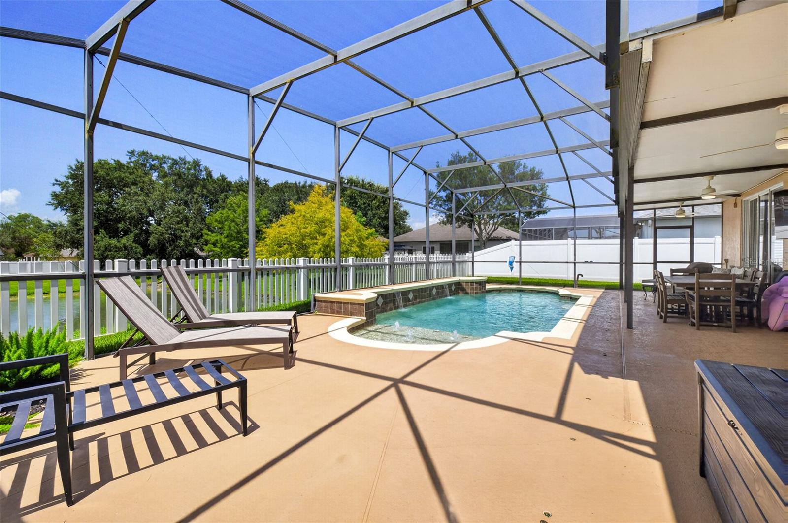 AMBERLEIGH 47/7 - Residential