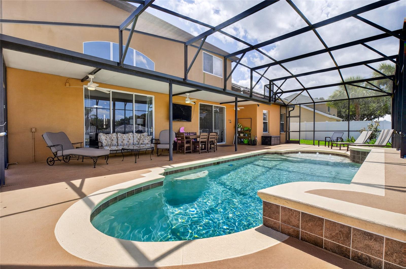 AMBERLEIGH 47/7 - Residential