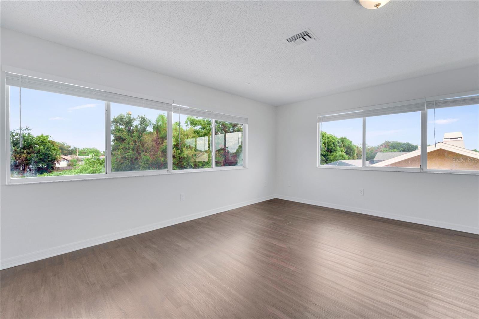 HEATHER LAKES UNIT X - Residential