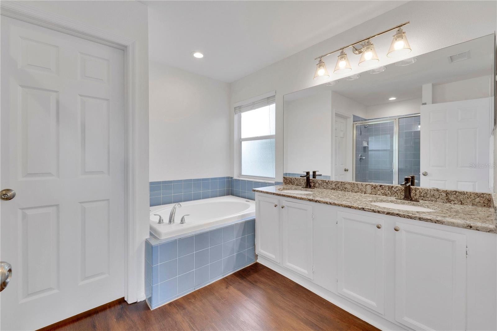HEATHER LAKES UNIT X - Residential