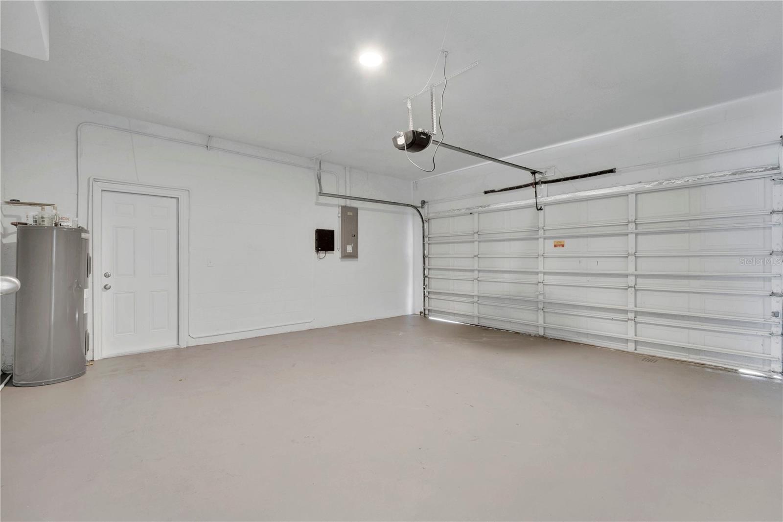 HEATHER LAKES UNIT X - Residential