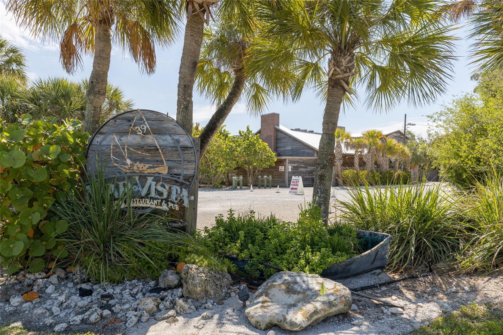 LONGBEACH ON LONGBOAT KEY - Land