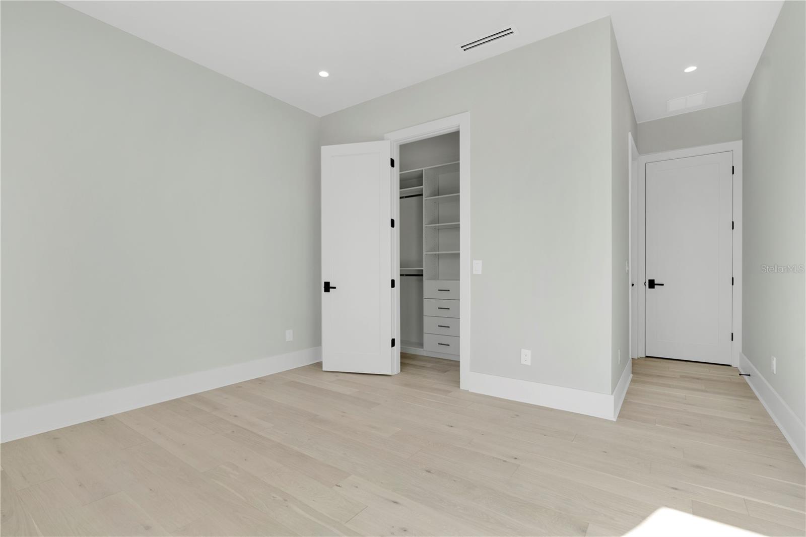 SUNSET PARK ISLES UNIT 3 - Residential