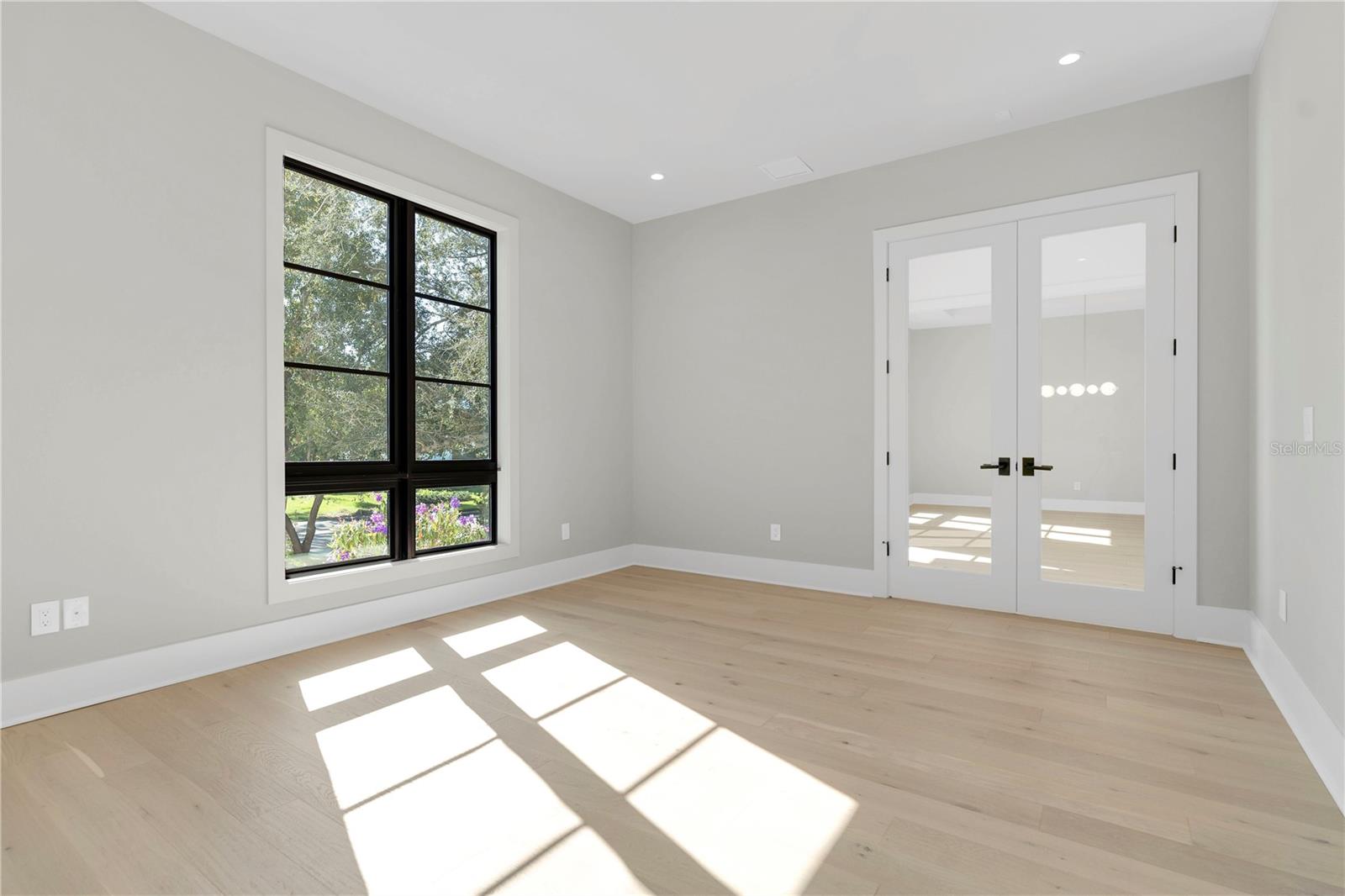 SUNSET PARK ISLES UNIT 3 - Residential