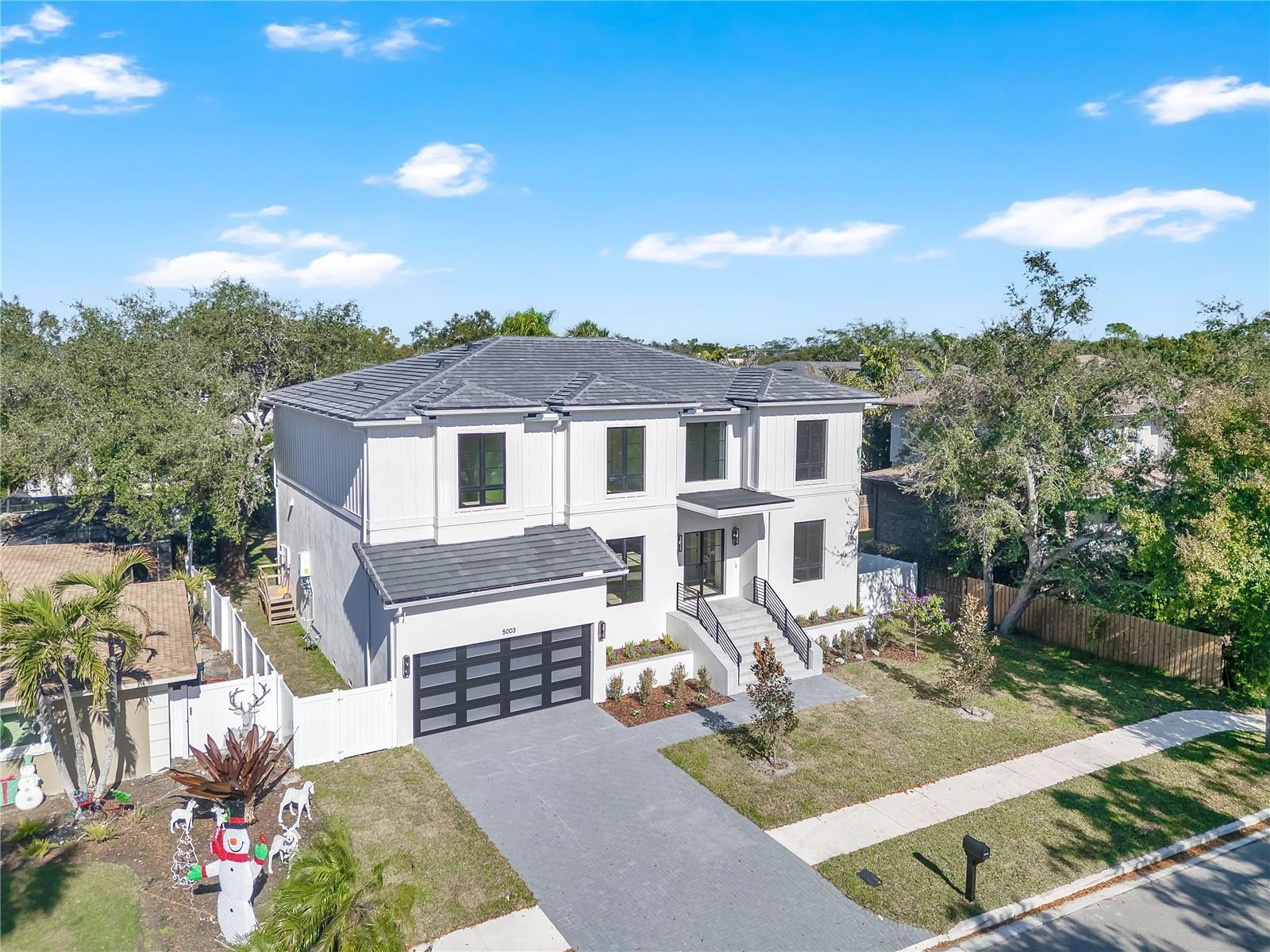 SUNSET PARK ISLES UNIT 3 - Residential