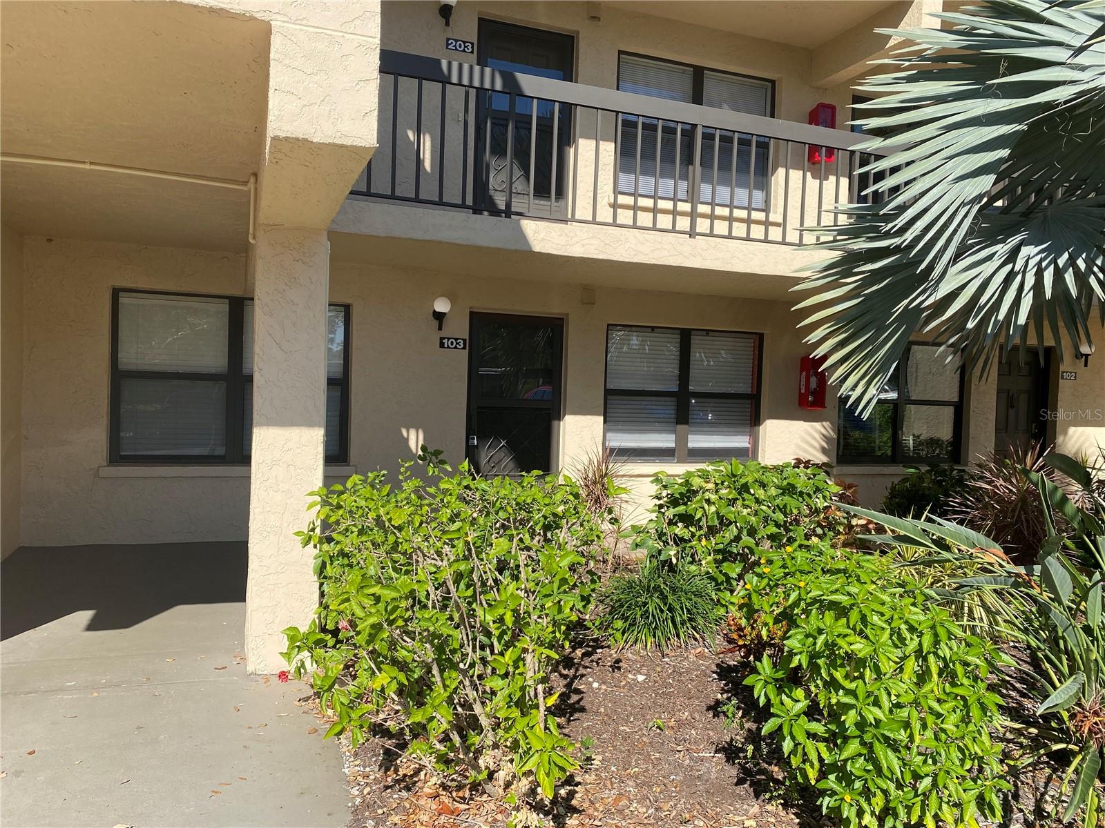 Welcome home to your 1st floor 55+ community. This 2 bed and 2 bath condo has been meticulously taken care of. Enjoy updated paint, appliances, bathrooms, ceiling fans, and new dishwasher and washer and dryer. It has a split bedroom plan, washer and dryer in the unit, and beautiful view from the front entrance to the back sunroom. Overlook the lake and lush landscape from your private sunroom or walk over to the overlook dock. All the grounds have mature landscaping and are professionally manicured. The community has a clubhouse, heated pool, and many activities. Also, bring your small pet to this gated and secure community. Seller is motivated!