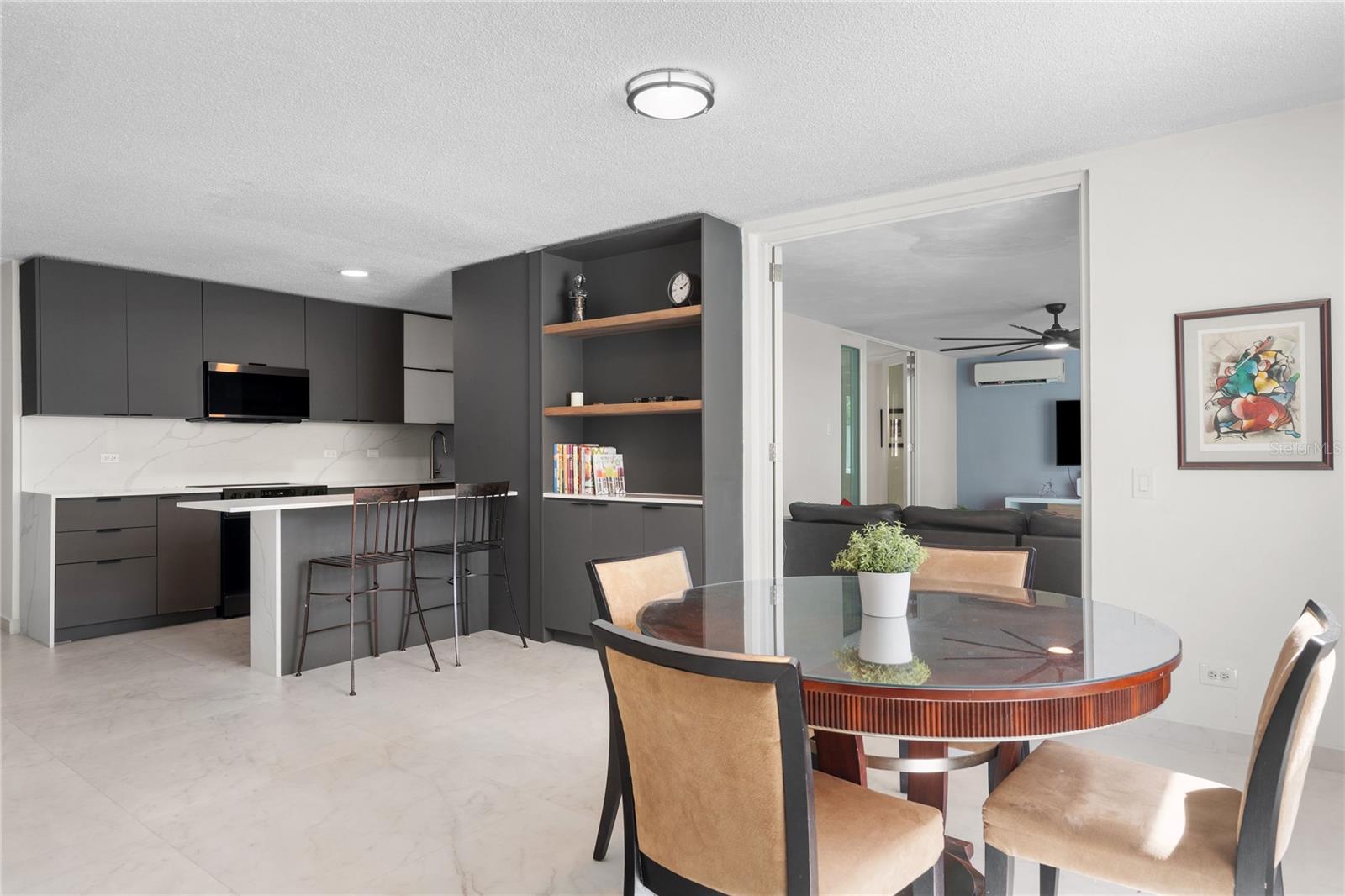 URBANIZACION TORRIMAR - Residential