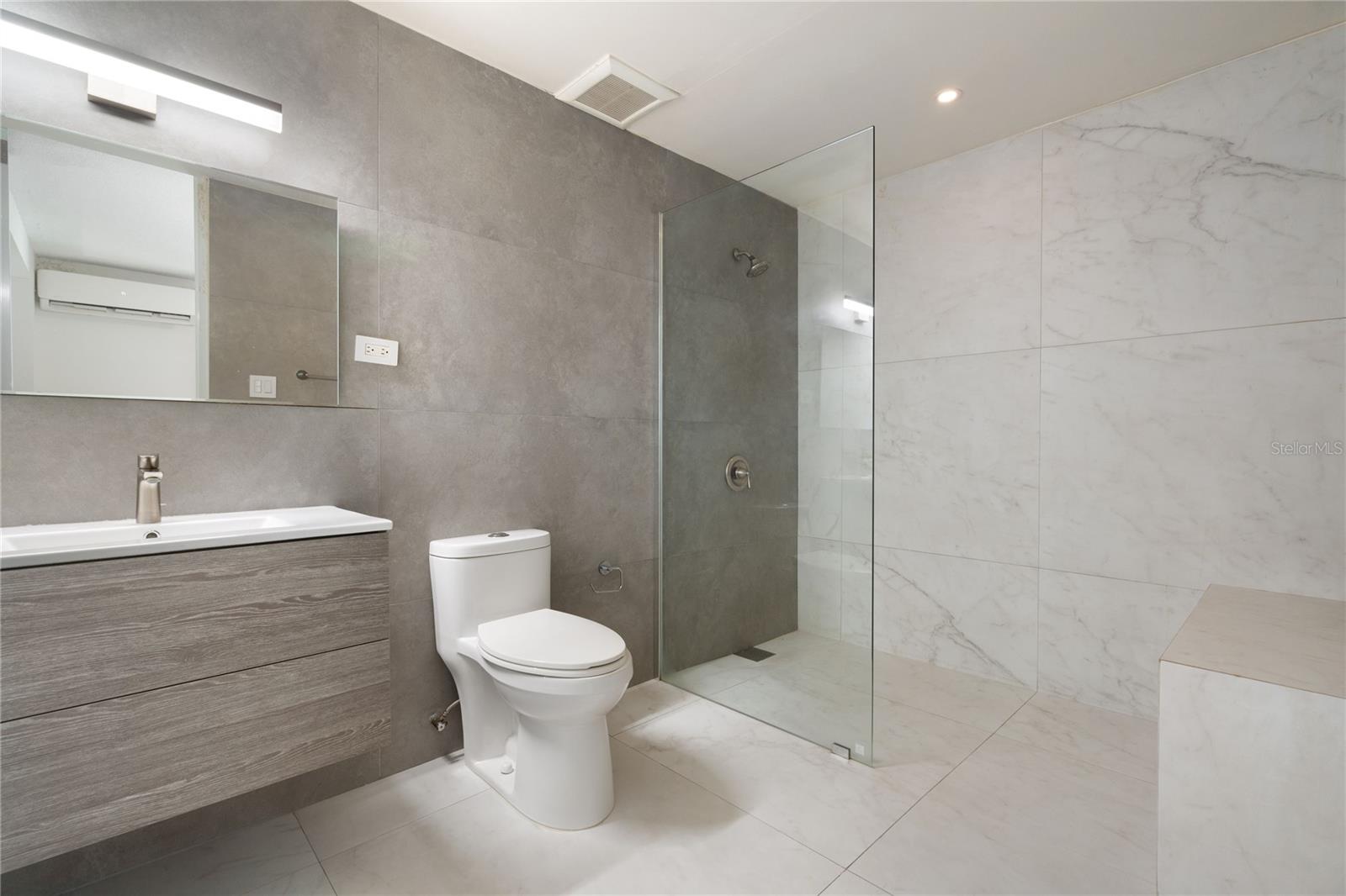 URBANIZACION TORRIMAR - Residential