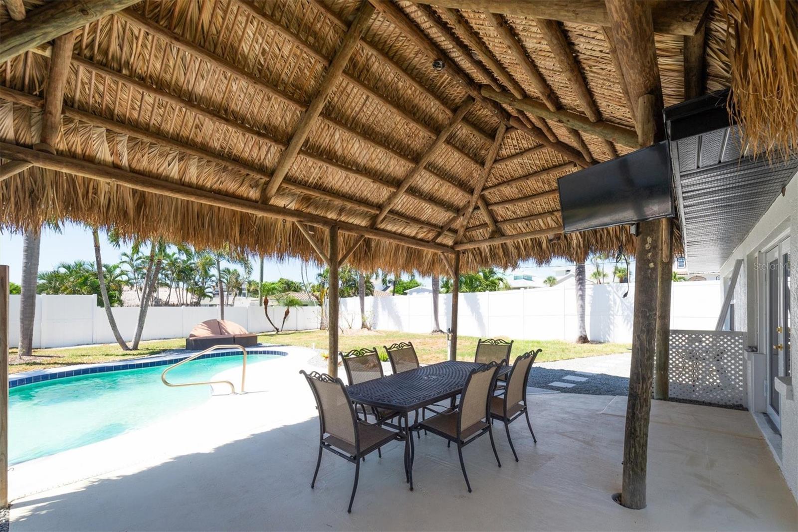 BOCA CIEGA ISLE - Residential