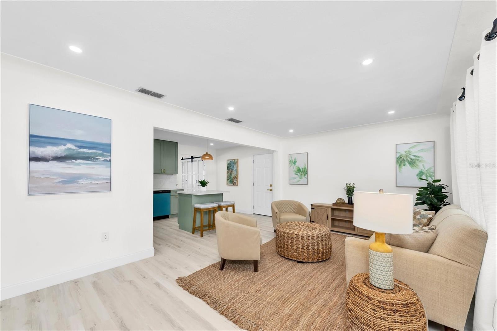 BOCA CIEGA ISLE - Residential