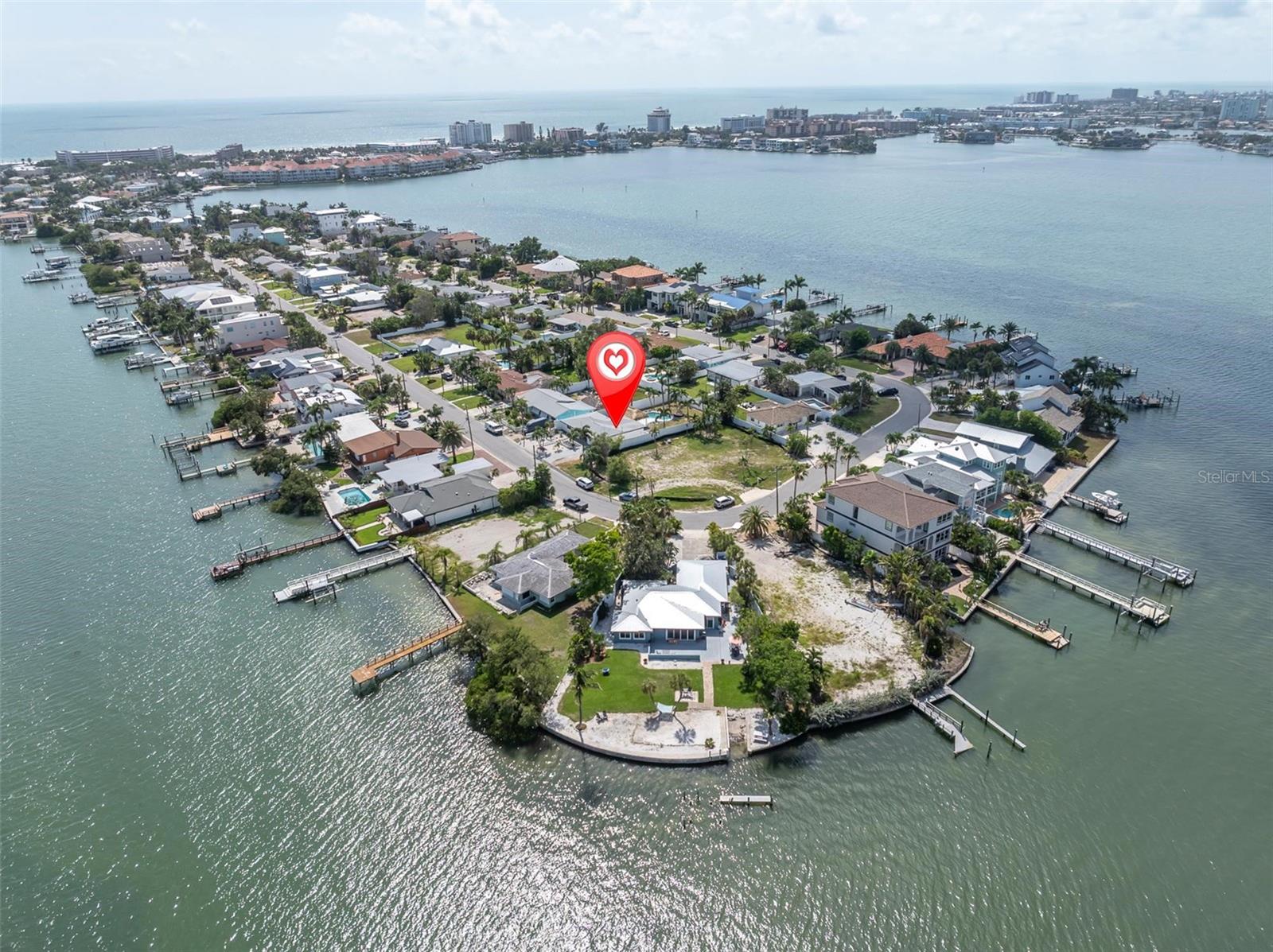 BOCA CIEGA ISLE - Residential