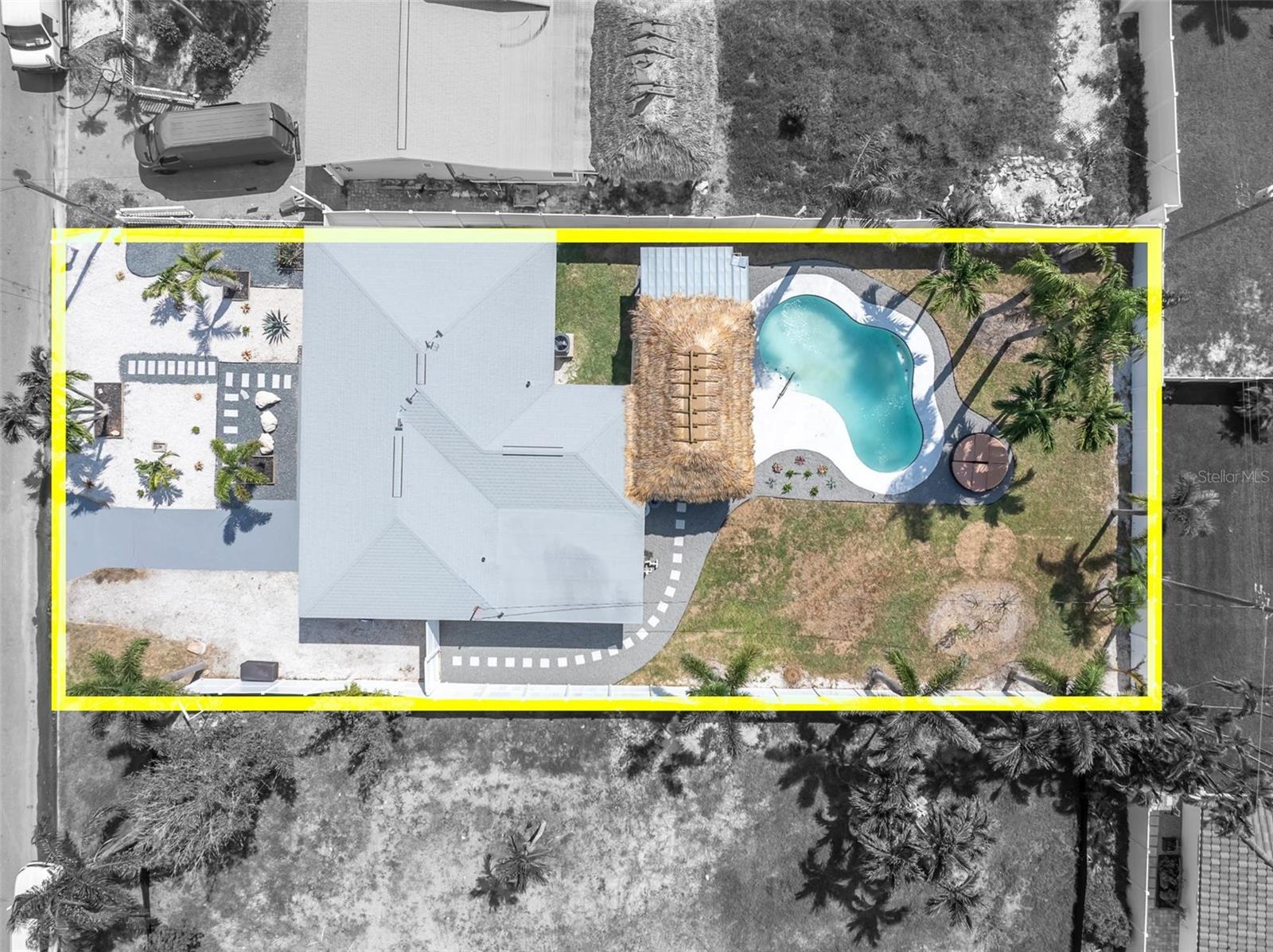 BOCA CIEGA ISLE - Residential