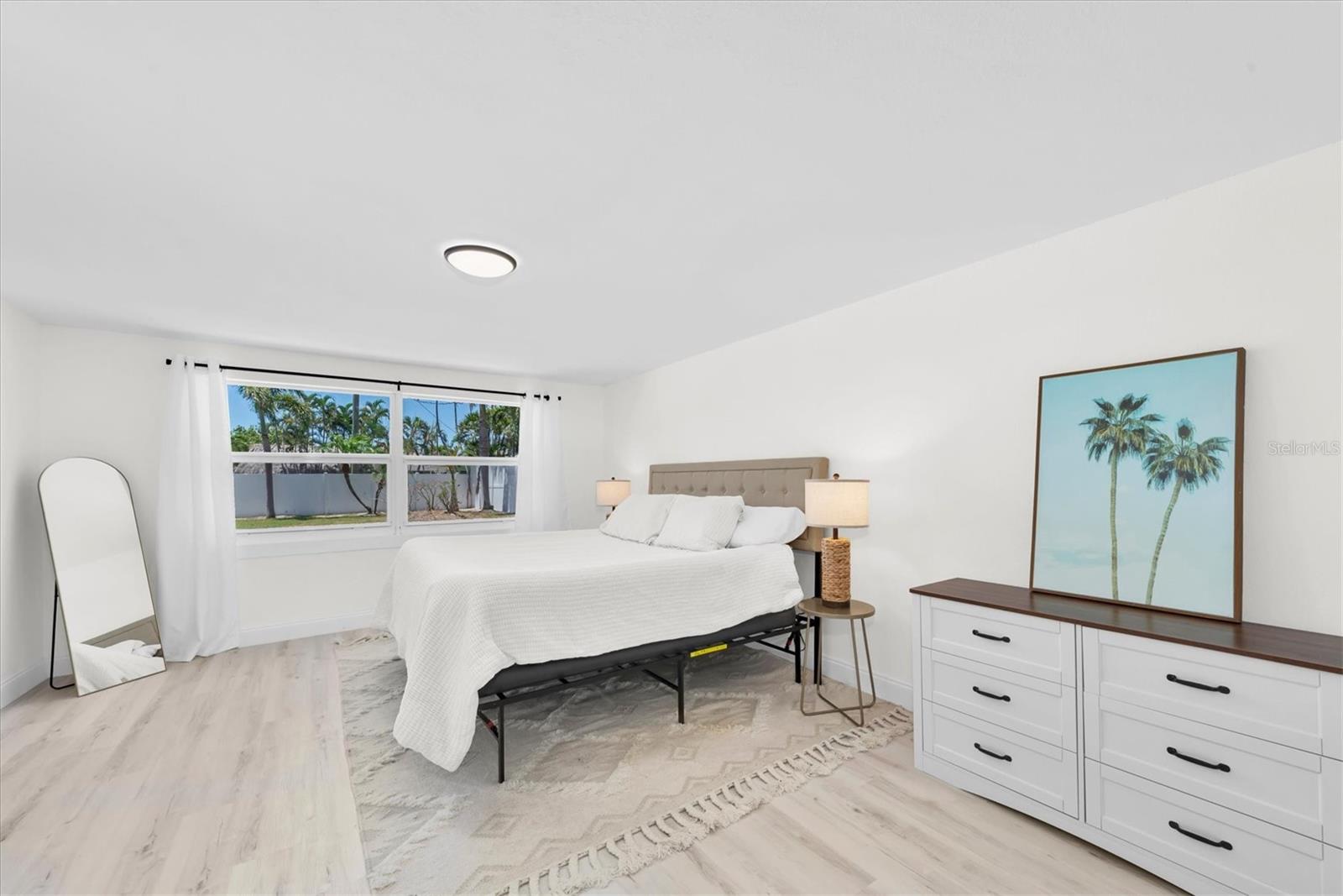BOCA CIEGA ISLE - Residential
