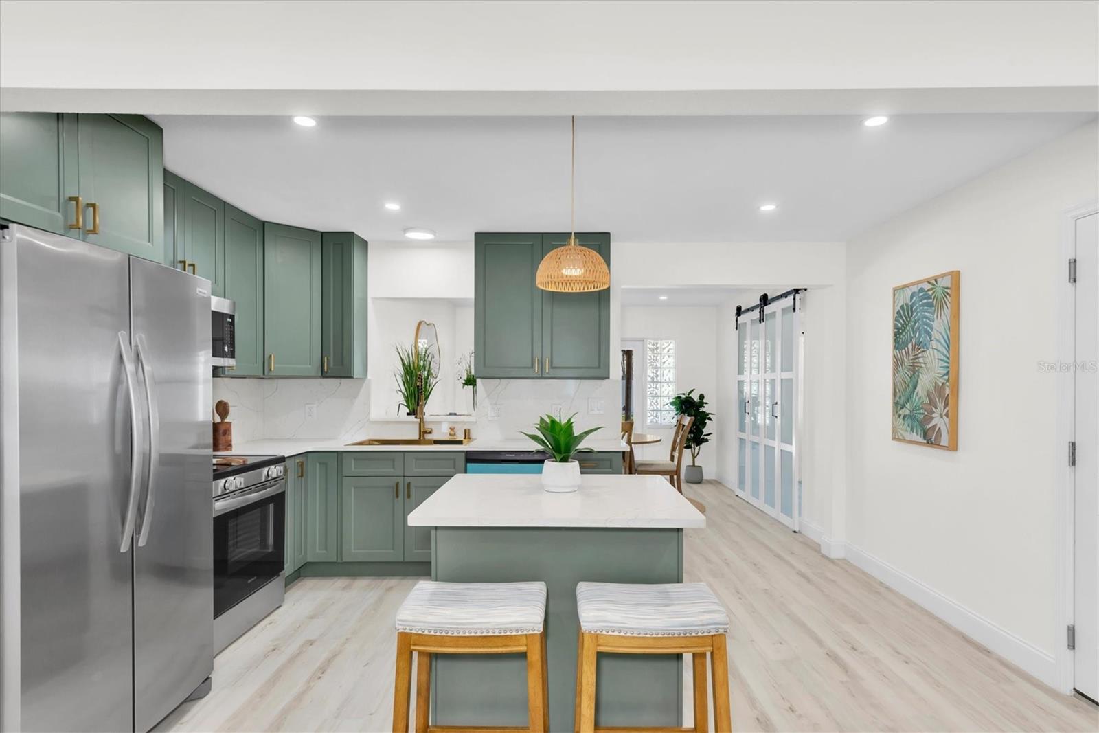 BOCA CIEGA ISLE - Residential