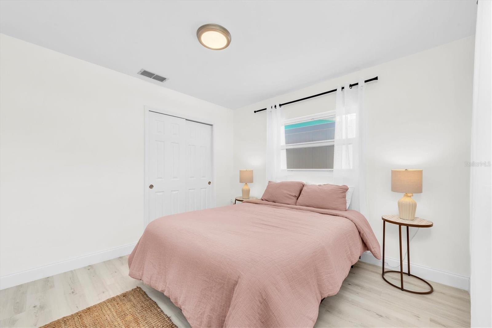 BOCA CIEGA ISLE - Residential