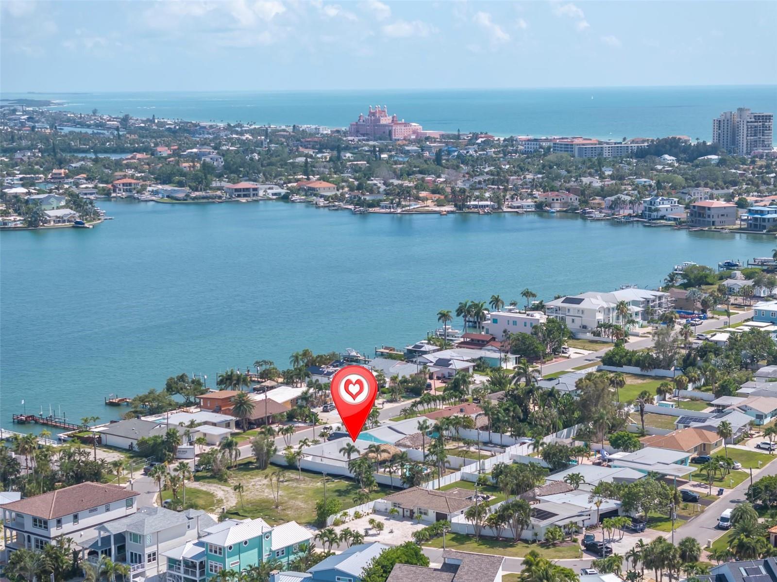 BOCA CIEGA ISLE - Residential