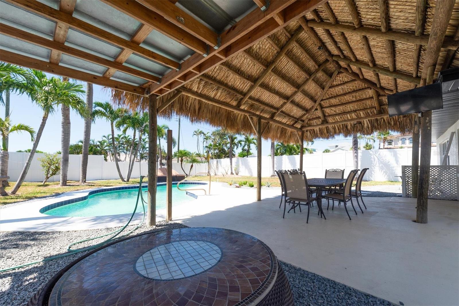 BOCA CIEGA ISLE - Residential