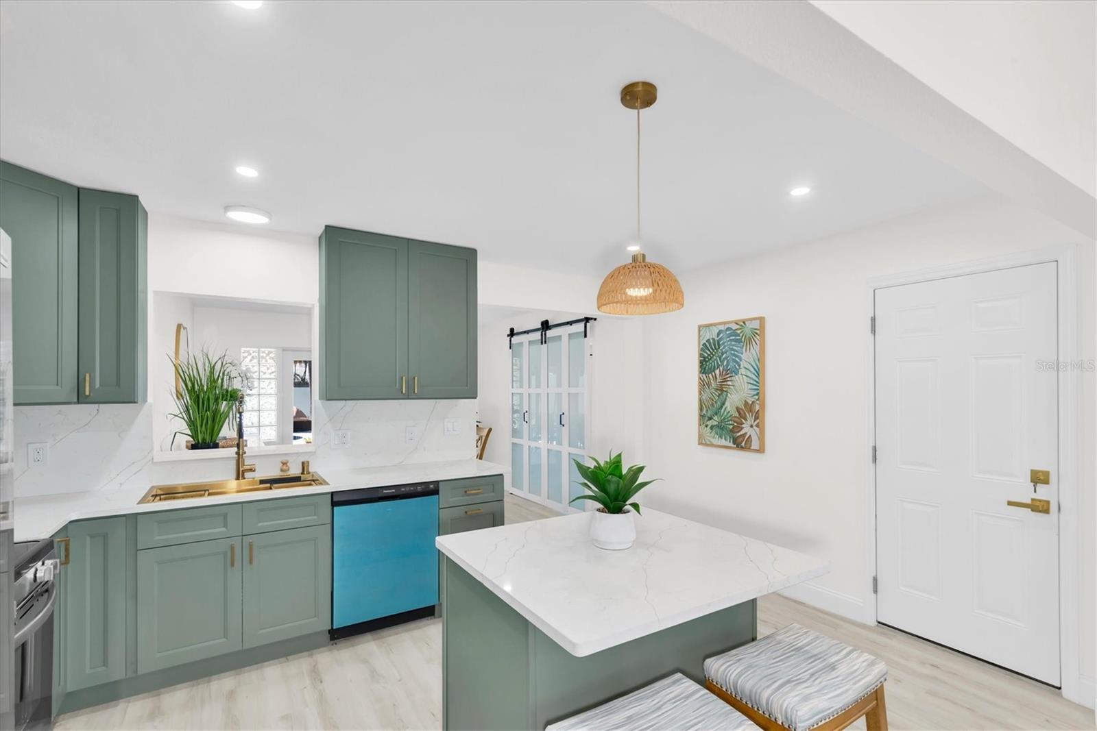 BOCA CIEGA ISLE - Residential