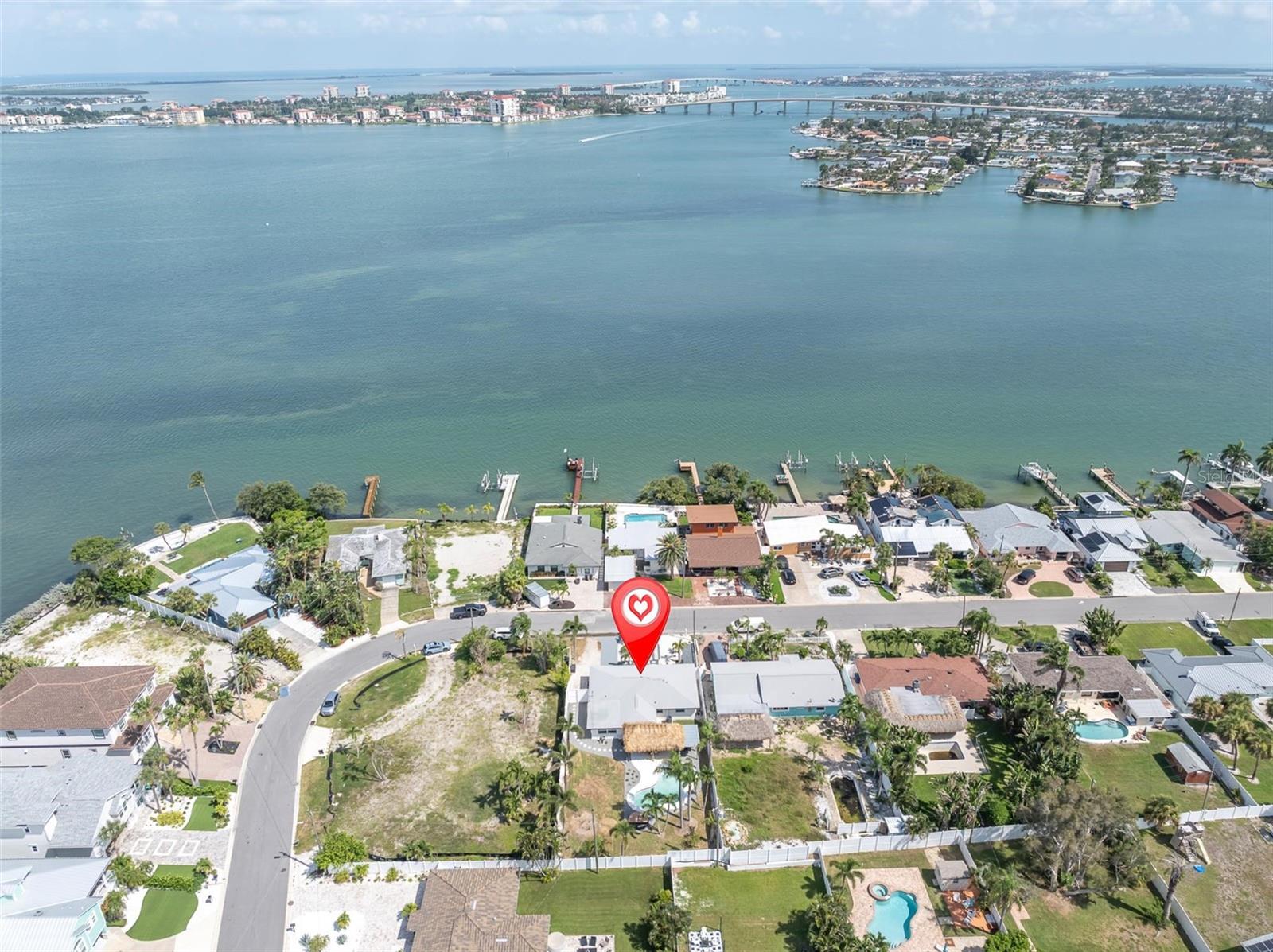 BOCA CIEGA ISLE - Residential