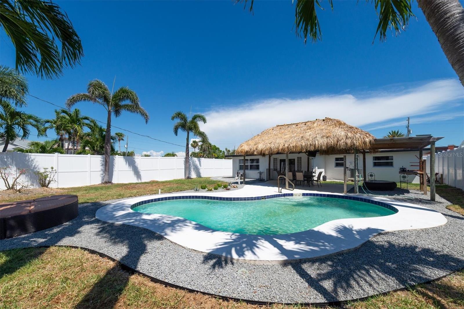 BOCA CIEGA ISLE - Residential