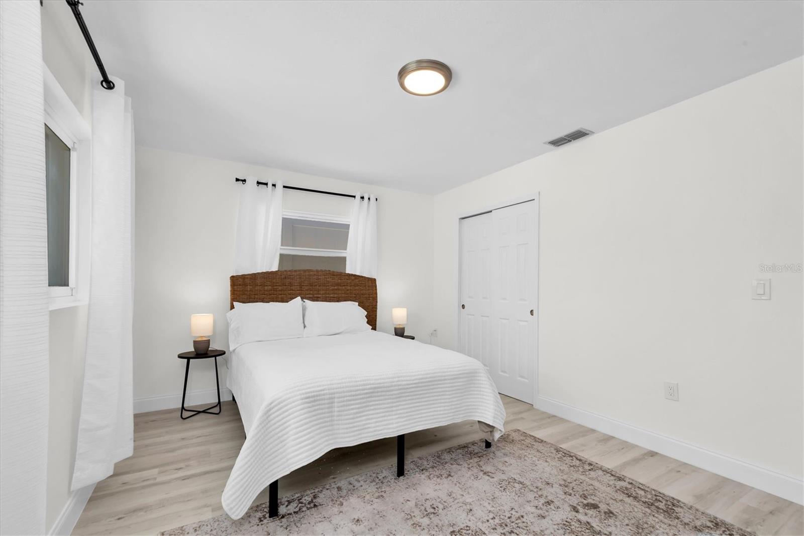 BOCA CIEGA ISLE - Residential