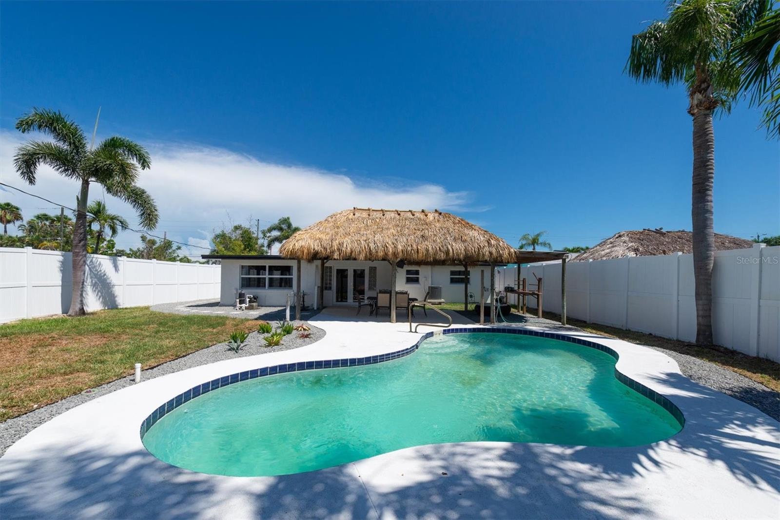 BOCA CIEGA ISLE - Residential