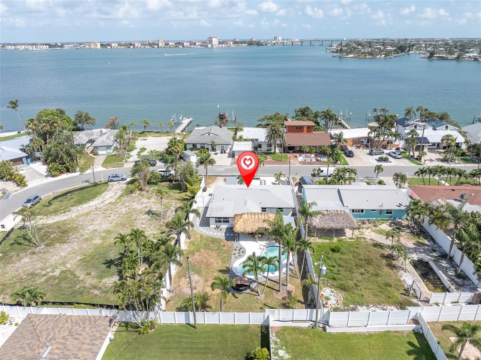 BOCA CIEGA ISLE - Residential
