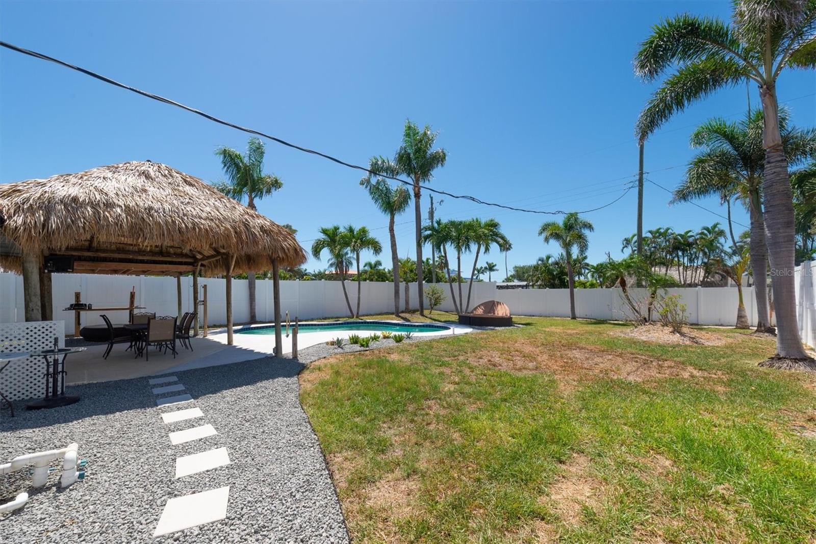 BOCA CIEGA ISLE - Residential