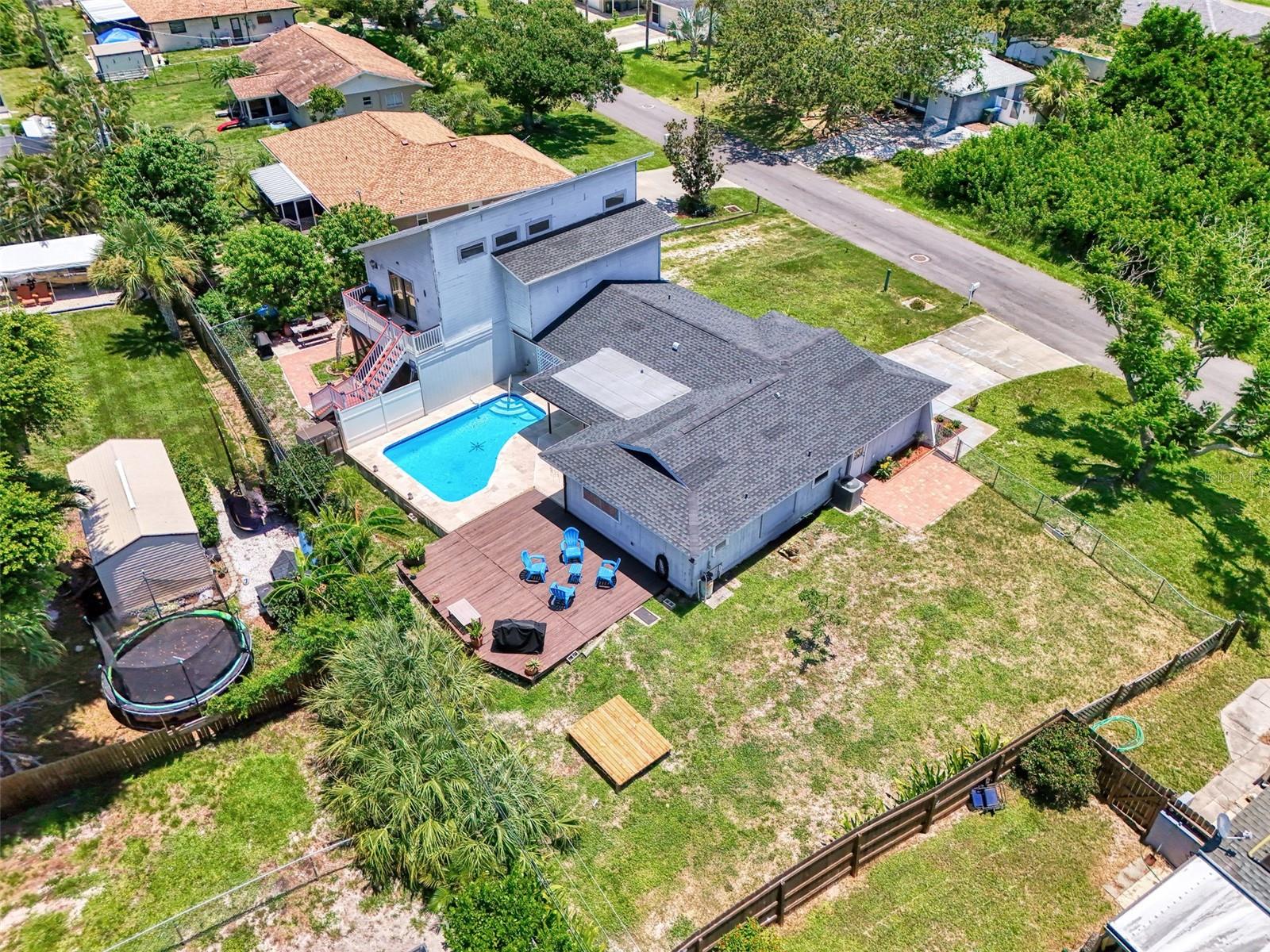 SOUTH VENICE - Residential