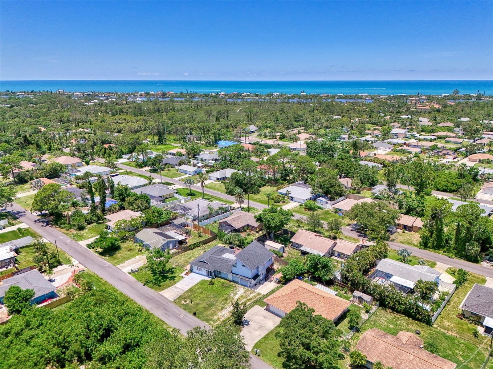 SOUTH VENICE - Residential