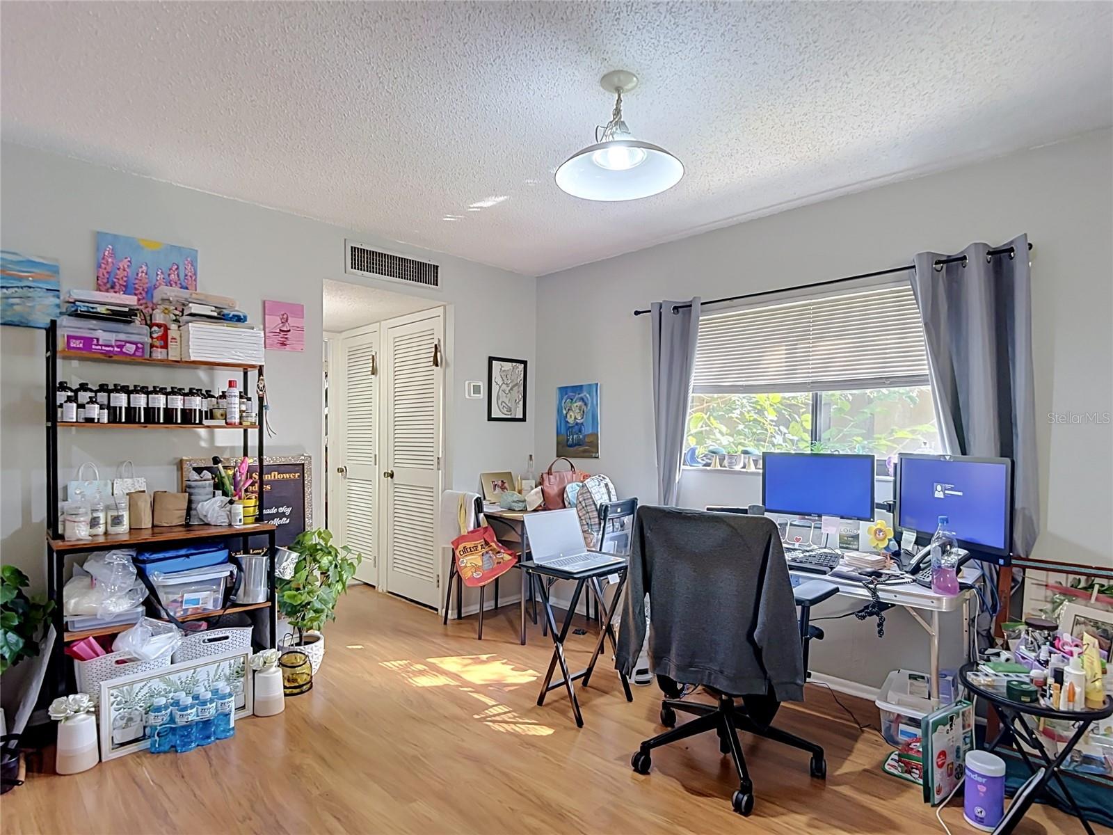 RAINTREE VILLAGE CONDO N - Residential