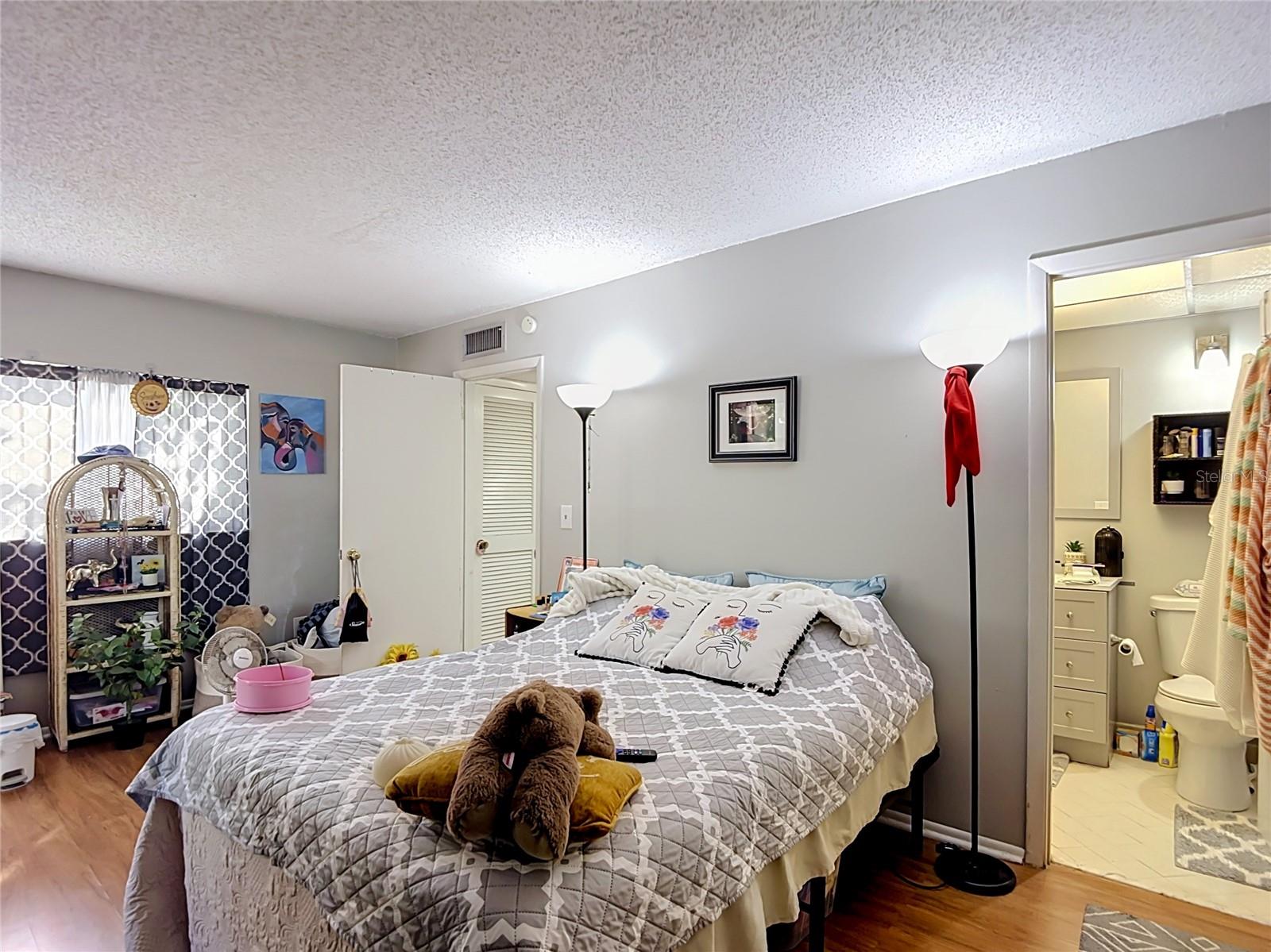 RAINTREE VILLAGE CONDO N - Residential