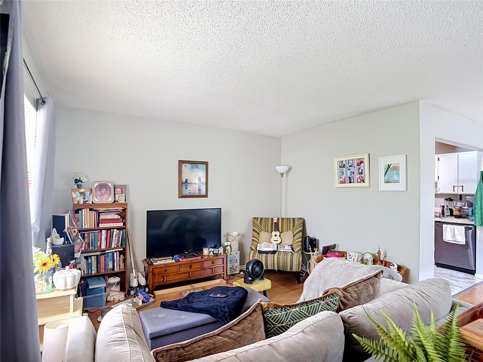 RAINTREE VILLAGE CONDO N - Residential