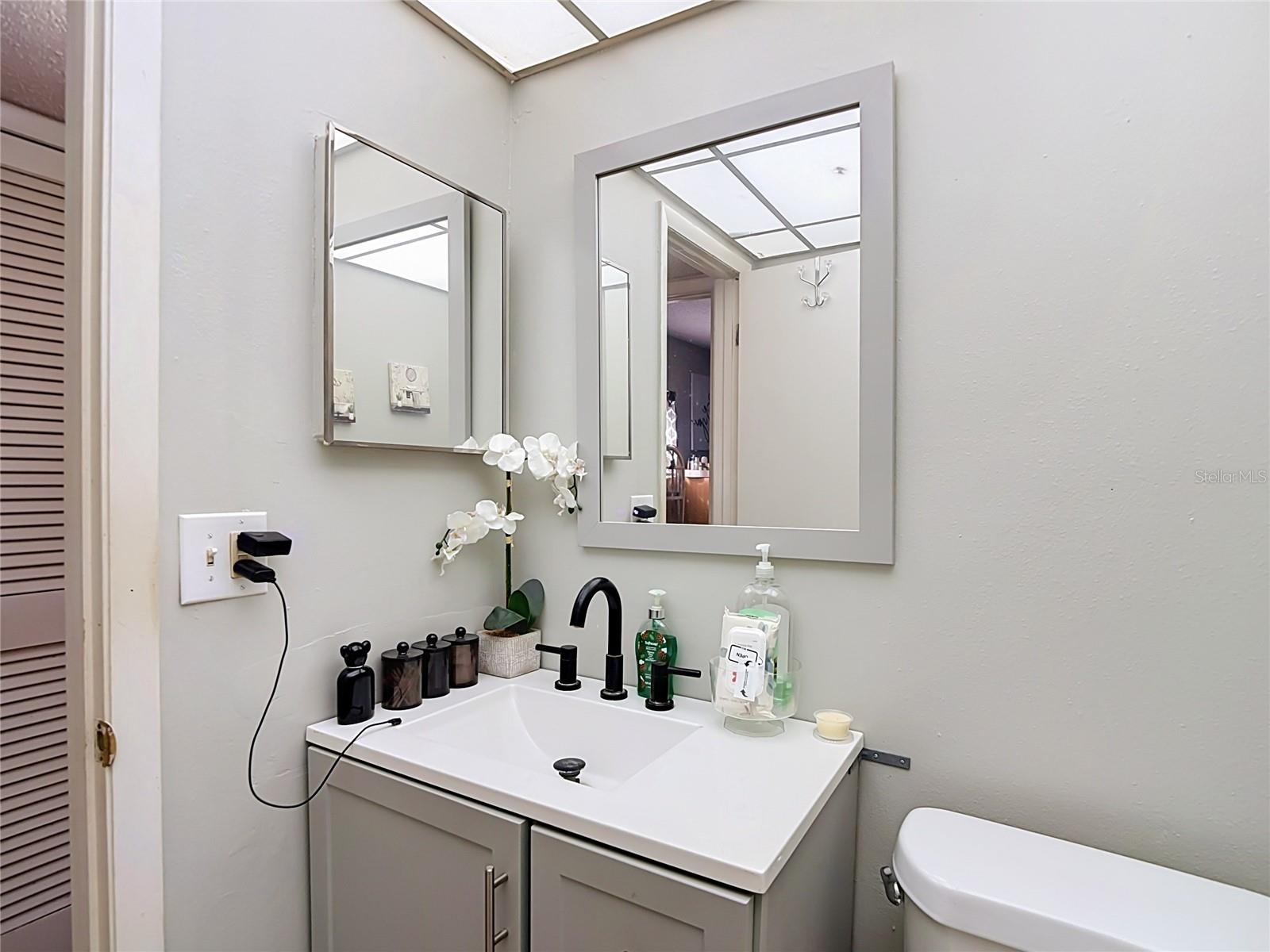 RAINTREE VILLAGE CONDO N - Residential